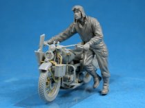 MiniArt 1:35 Scale - US Soldiers with WLA Motorcycles