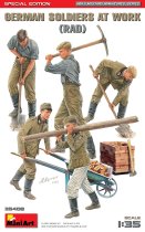 Miniart 1:35 Scale - German Soldiers At Work (RAD)